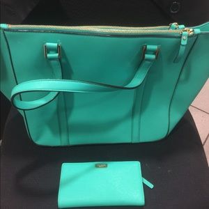 Large Kate spade tote